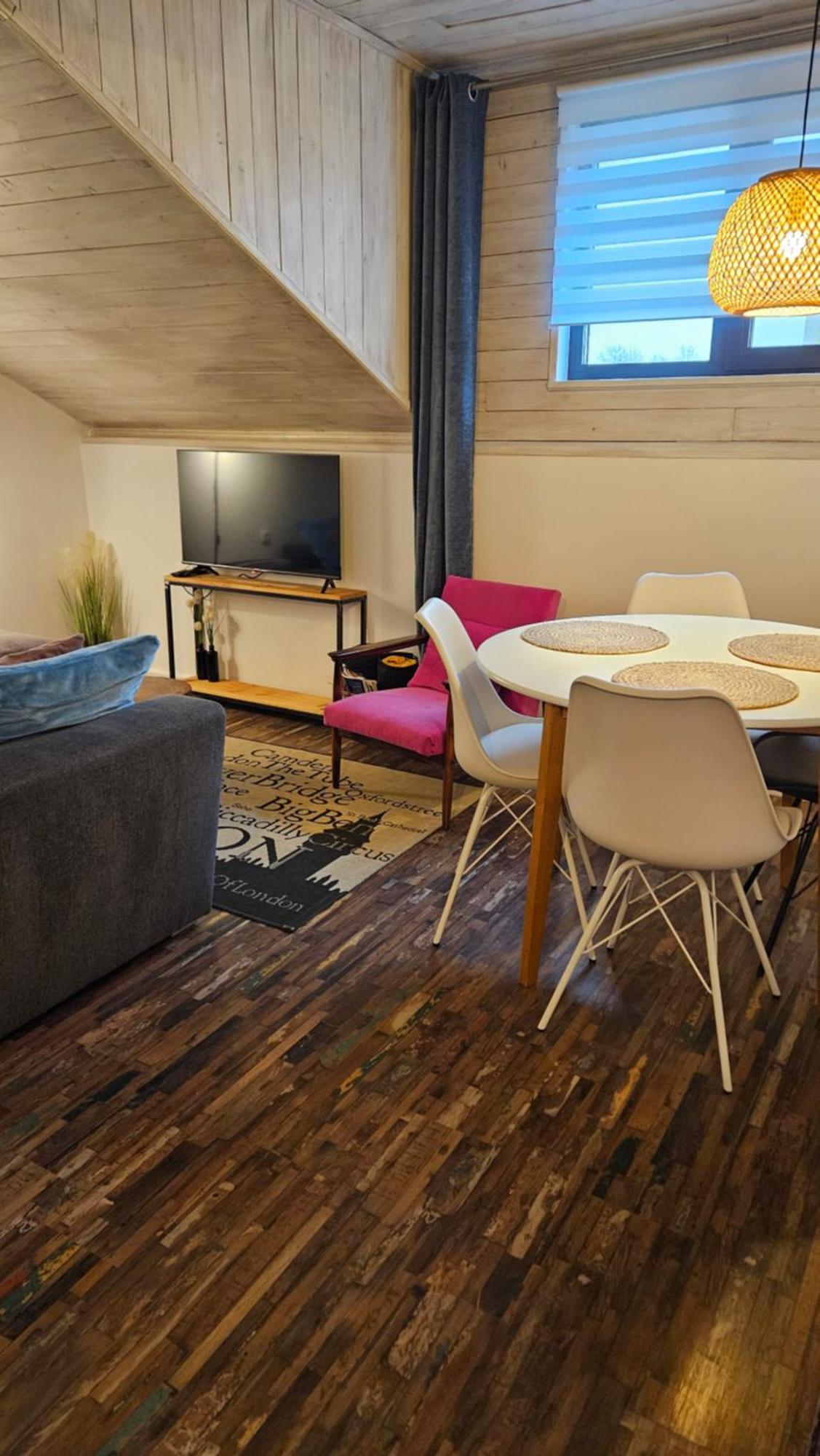 Studio Apartman Gradna 萨莫博尔 外观 照片